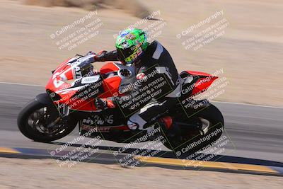 media/Dec-10-2023-SoCal Trackdays (Sun) [[0ce70f5433]]/Turn 9 Inside Set 2 (1115am)/